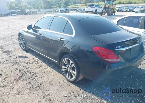 2017 Mercedes-Benz C 300 4Matic/Luxury 4Matic/Sport 4Matic из США, поврежденный, VIN WDDWF4KB2HR259410